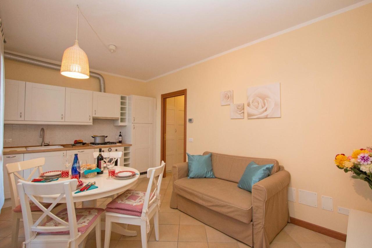 Baglio Degli Ulivi 3 Apartment By Wonderful Italy Sirmione Dış mekan fotoğraf