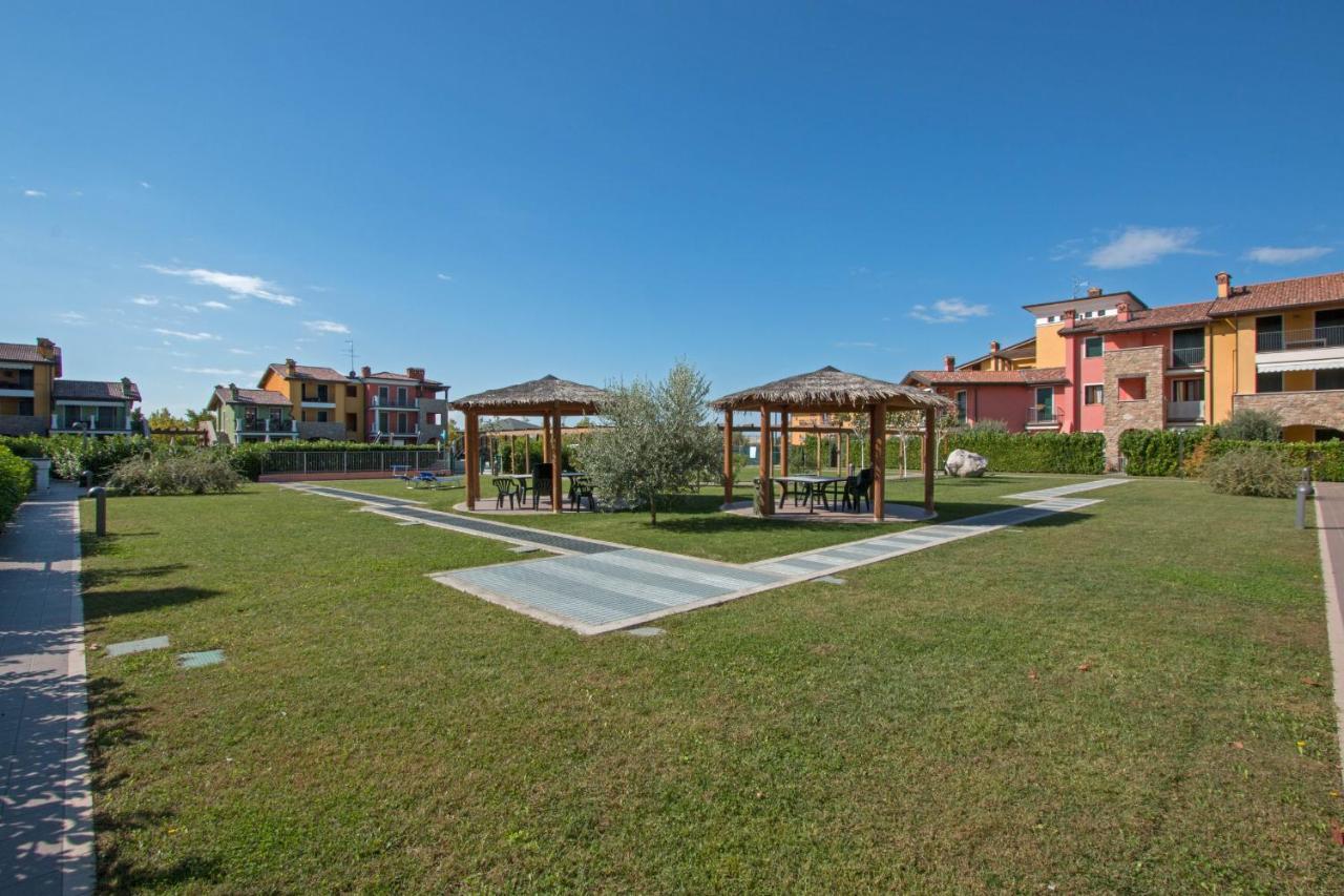 Baglio Degli Ulivi 3 Apartment By Wonderful Italy Sirmione Dış mekan fotoğraf